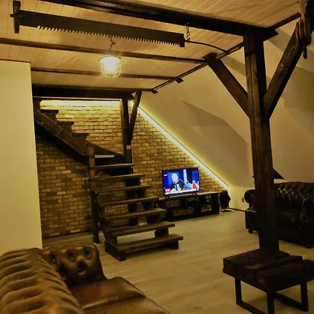 Atticapartment Готель *